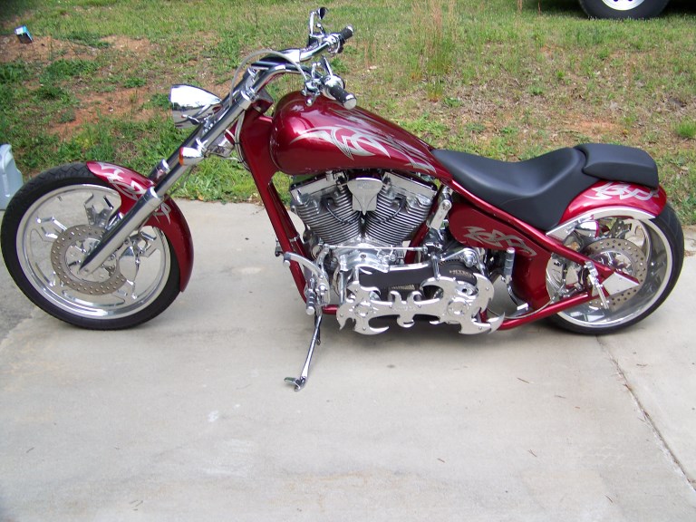 2005 American IronHorse Tejas (red), Easley, South Carolina (684890